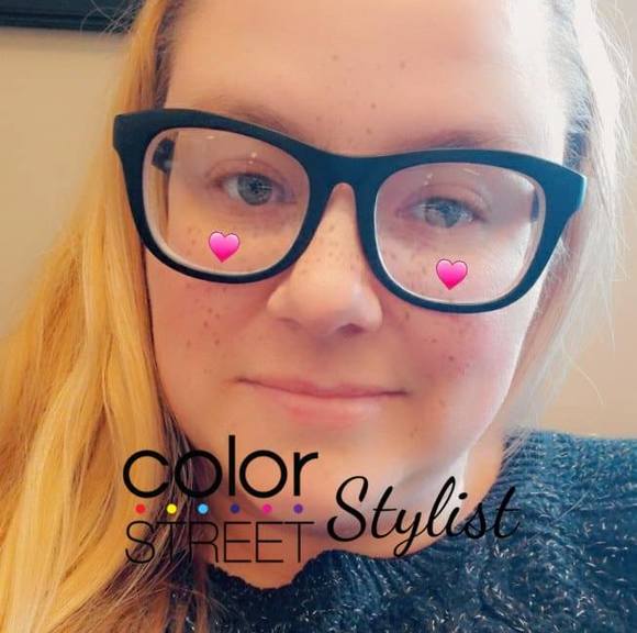 Meet your Posher, Trisha - Picture 1 of 1